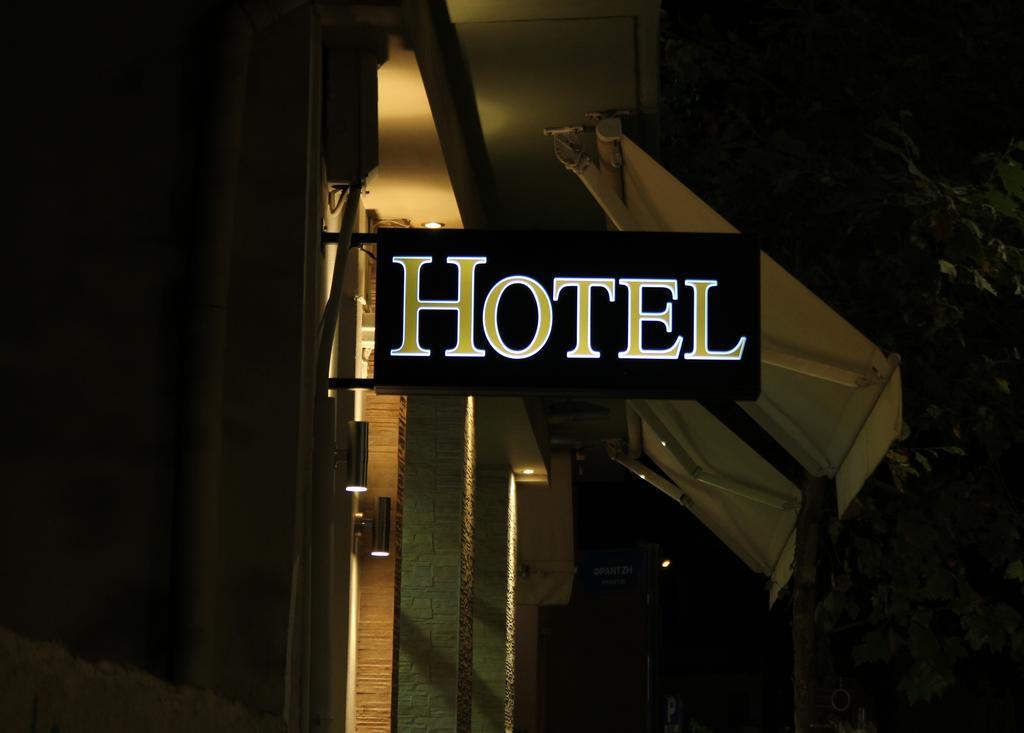 Hotel George Kalamata Exteriér fotografie